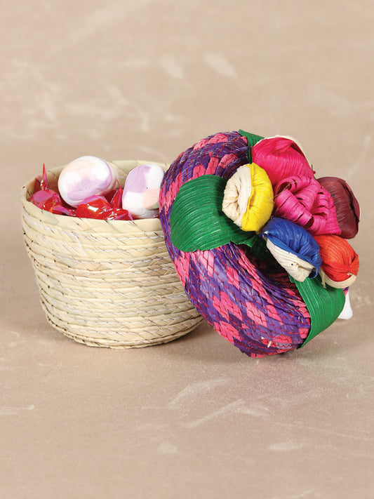 Soporte artesanal para dulces/joyería 100% hoja de palma multicolor 602140