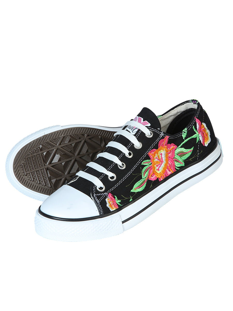 Zapatillas bordadas artesanalmente en lona textil negra 602784