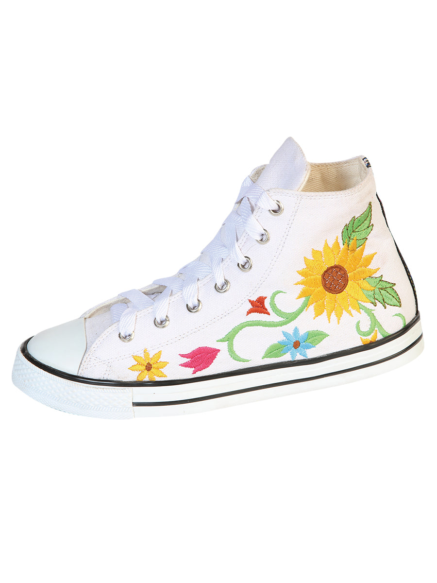 Zapatillas bordadas artesanalmente en lona textil blanca 602787