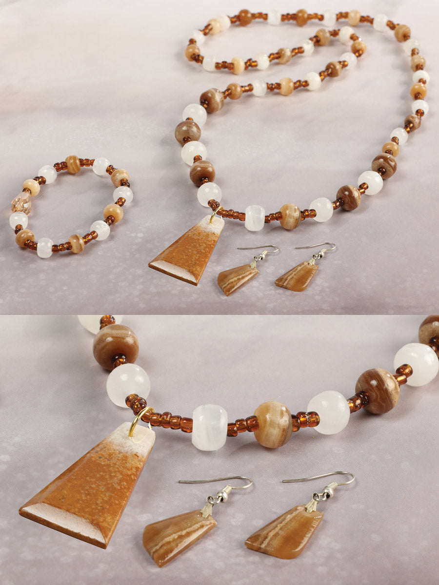 Conjunto artesanal de pendientes, collar y pulsera de ónix marrón/caramelo 603145